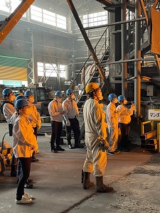 工場見学の様子