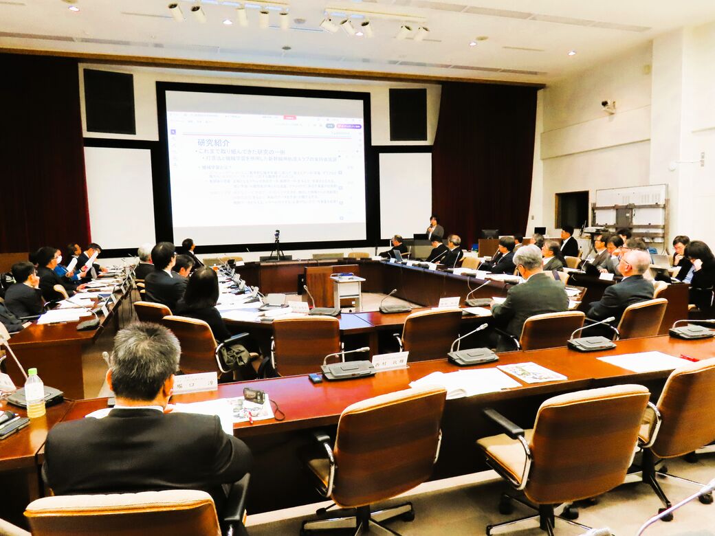 研究紹介の様子