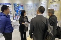 ナノテク展接客２