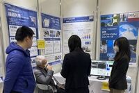 ナノテク展接客３